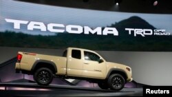 La empresa ha estado fabricando la Tacoma en su planta de Baja California en México desde 2004 y, el mes pasado, la planta de Toyota en Guanajuato comenzó a ensamblarla.