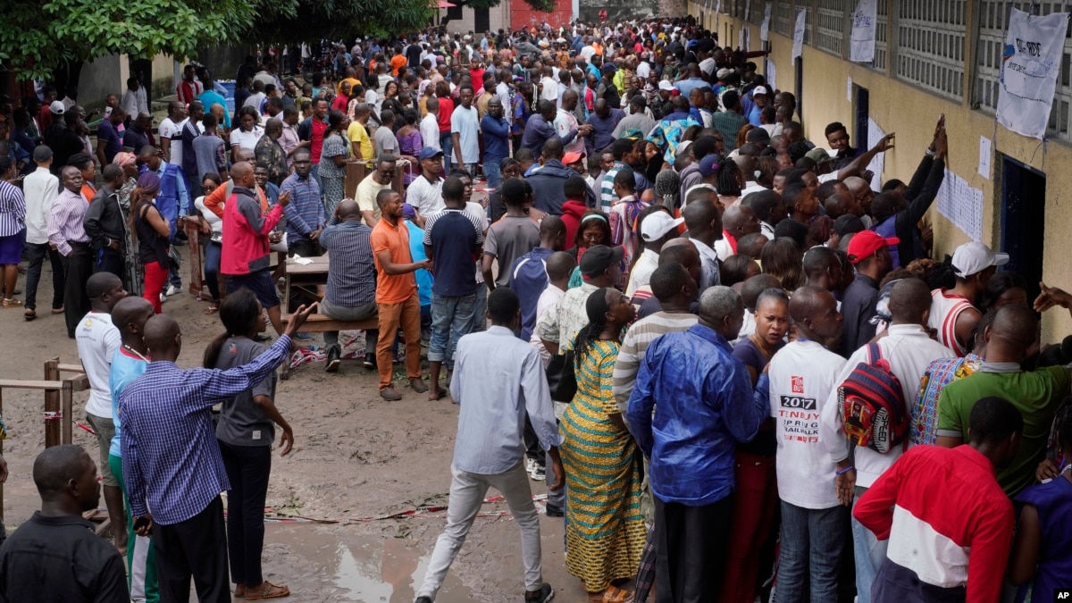 Pemilih Padati TPS di Kongo