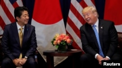 Tổng thống Mỹ Donald Trump và Thủ tướng Nhật Shinzo Abe trong cuộc họp tay đôi bên lề phiên họp thứ 73 của Đại hội đồng Liên hiệp quốc tại New York, ngày 26/9/2018.