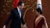 中国和印度外长在新德里会晤