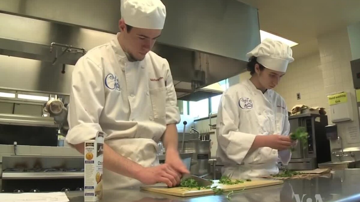 High School Students Cook Up Career Skills