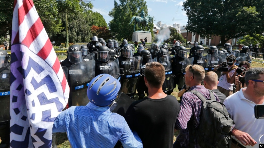 Gjendja e jashtëzakonshme në Virxhinia pas protestave të dhunshme