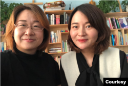 709家属王峭岭（左）和李文足（右）携手参选人大。（李文足推特）