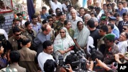 বুধবার ১১ জানুয়ারী দু’ হাজার বারোর হ্যালো ওয়াশিংটন