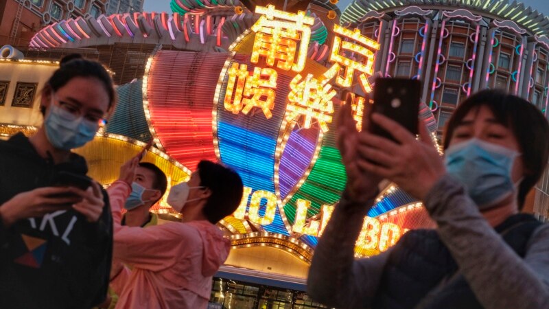 Technology Companies, Health Officials Fight Coronavirus Misinformation