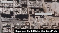 Road damage and craters in Sha'ar District of Aleppo, Syria. (Satellite image Produced by UNITAR-UNOSAT)