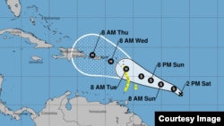 Depresión Tropical 15 que si se fortalece se convertiría en huracán María. Cortesía Centro Nacional de Huracanes