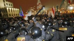 Aleksandr Lukaşenkonun qələbəsi rəsmən təsdiq olundu