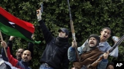 Σχηματισμός «εθνικού συμβουλίου» στη Λιβύη από τους αντικυβερνητικούς ηγέτες