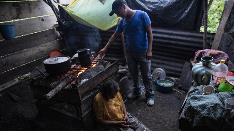 Survivors of Guatemalan Disaster Face Death or Emigration