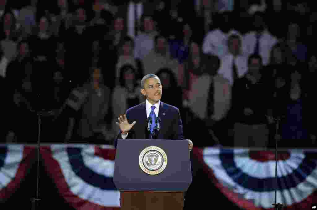 Presidente Barack Obama discursa na noite da vit&oacute;ria, em Chicago