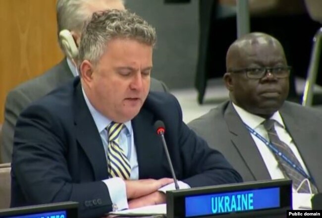 Сергій Кислиця, заступник міністра закордонних справ України представляє проект резолюції