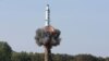 전문가들 "북한 미사일 발사, '협상 대신 기술 전념' 보여줘"