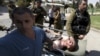 One Israeli, 3 Militants Killed in Border Attack 