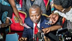 Vital Kamerhe, co-modérateur de l’opposition au dialogue national, fait une déclaration à la presse à Kinshasa, 1er septembre 2016.