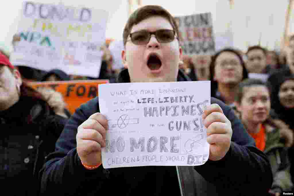 Students march in support of the National School Walkout in the Queens borough of New York City, New York, March 14, 2018.