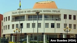 Alberto Nambeia acredita em conquistar maioria dos deputados