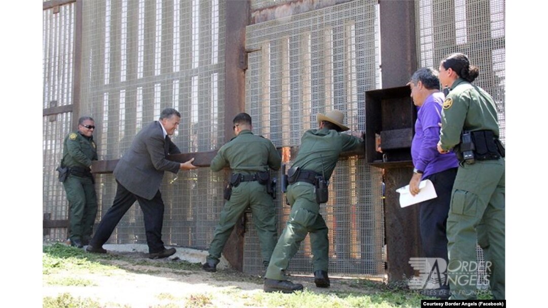 US-Mexico border: Arizona's open door