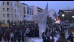 2012-02-14 美國之音視頻新聞: 希臘將於四月舉行大選
