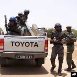 Des gendarmes à Ouagadougou
