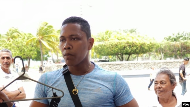 Jeffry Jarquín, expreso político nicaragüense y parte del colectivo de artesanos excarcelados. Foto: Daliana Ocaña -VOA.