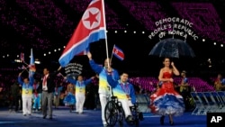 지난 2012년 8월 런던장애인올림픽 개막식에서 북한 선수단이 입장하고 있다. (자료사진)