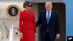 Donald et Melania Trump à leur arrivée à Paris, le 13 juillet 2017.