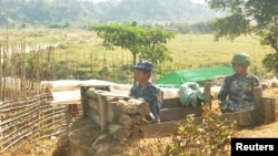 မြန်မာ့လုံခြုံရေး တပ်ဖွဲ့ဝင်များ
