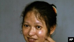 Vivian Alvarez, a Filipino-Australian national who was wrongfully deported in 2001, was mistakenly deported after claiming she was not an Australian and had been allegedly held captive as a sex slave in Brisbane, Australia