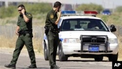 미국 애리조나 주 멕시코 국경 지대의 미 국경순찰대원들. (자료사진)