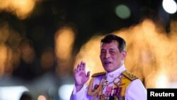 Quốc vương Thái Lan Maha Vajiralongkorn không được tôn kính như cố Quốc vương Bhumibol Adulyadej