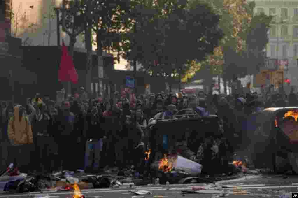 Según las autoridades en Barcelona, se presentaron pérdidas por más de medio millón de euros debido a las protestas del 29 de marzo.