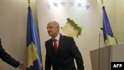 Fatmir Sejdiu nakon podnošenja ostavke na položaj predsednika Kosova 27. septembra 2010.