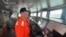 视频：台湾海巡船与中国海警船在南中国海普拉塔斯群岛(中国和台湾称东沙群岛)附近对峙。