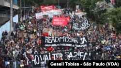 Menos de dos mil personas se manifestaron en São Paulo, y aunque las protestas iniciaron de forma pacífica, se volvieron muy violentas al final de la jornada.