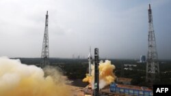 အိန္ဒိယအာကာသသုတေသနအဖွဲ့ ISRO Gagayaan စမ်းသပ်မှုယာဥ်ကို ဒါဝမ်အာကာသစင်တာကနေ လွှတ်တင်စဥ်။ (အောက်တိုဘာ ၂၁၊ ၂၀၂၃)