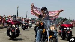 Para peserta acara tahunan 'Rolling Thunder' akan memadati Washington DC hari Minggu 29/5 (foto: dok).