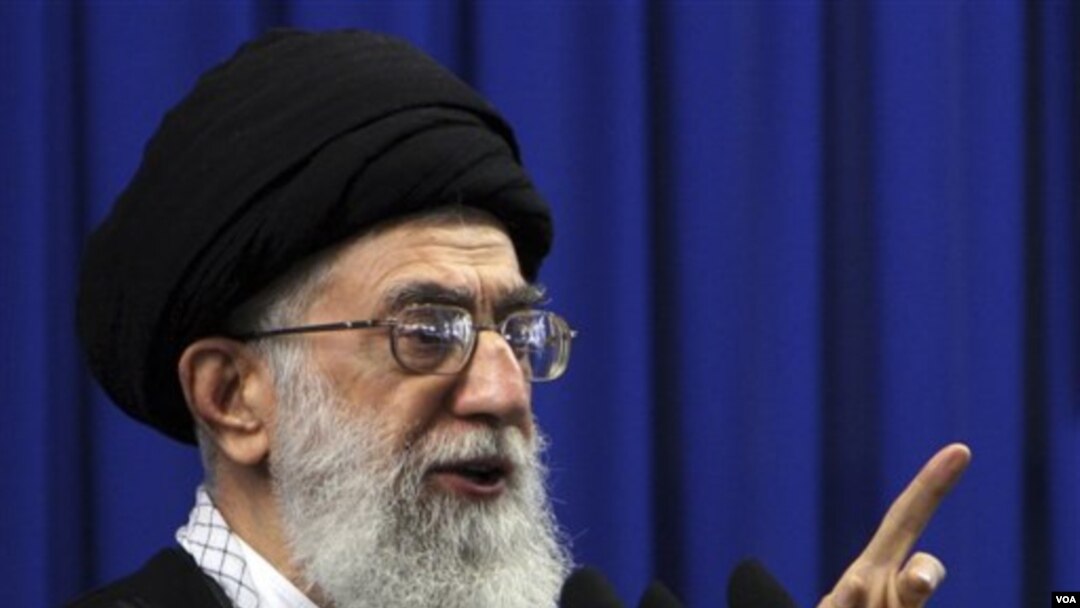 Pemimpin tertinggi Iran, Ayatollah Ali Khamenei, mengecam tuduhan AS terhadap Iran (15/10).