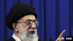 Pemimpin tertinggi Iran, Ayatollah Ali Khamenei, mengecam tuduhan AS terhadap Iran (15/10).