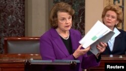 Ketua Komisi Intelijen Senat AS, Dianne Feinstein memberikan keterangan saat merilis laporan mengenai metode interogasi oleh CIA, Selasa (9/12).