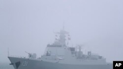 중국 해군의 유도미사일 구축함 타이유안 호.