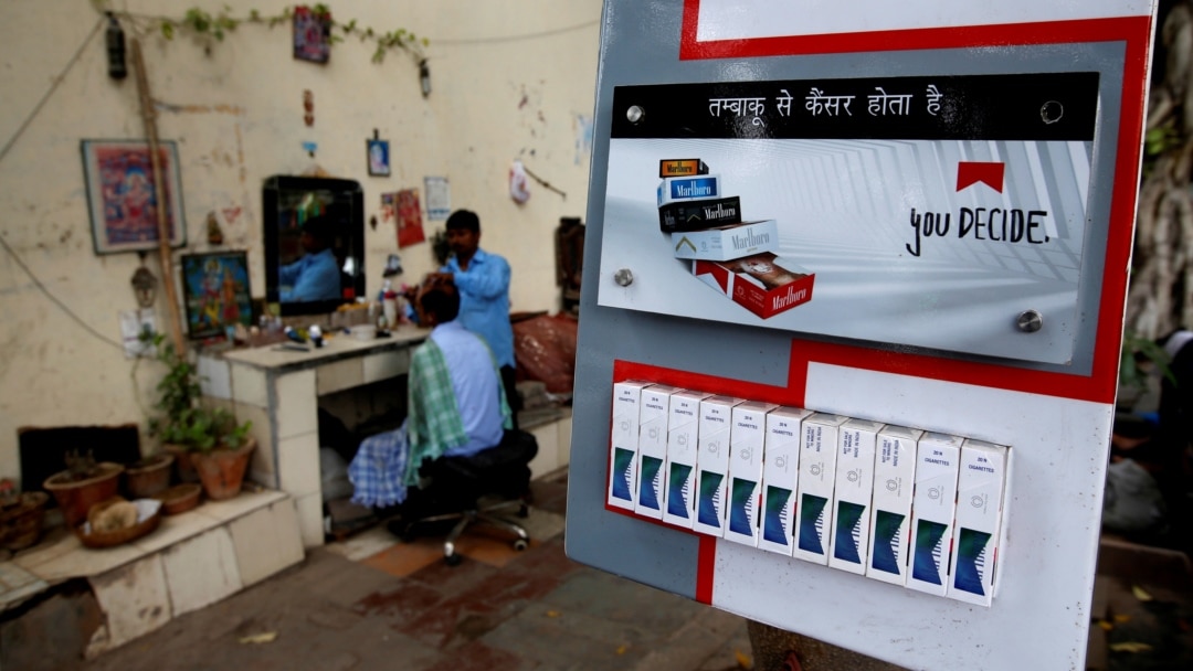 India Cracks Down on Cigarette Ads, Giveaways