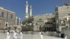  فاصلهٔ اجتماعی در مسجد الحرام لغو شد 