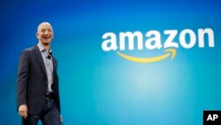 CEO Amazon Jeff Bezos dalam sebuah acara di Seattle, Washington (foto: dok). 