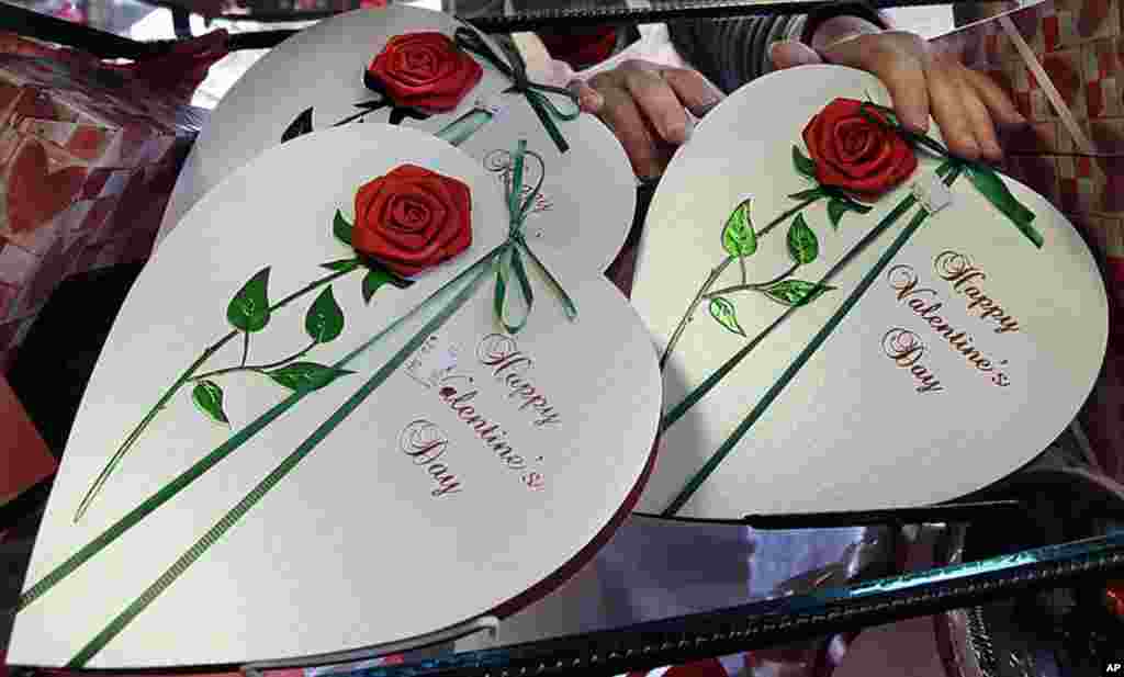 Boxes of chocolates are displayed for Valentine's Day in North Andover, Massachusetts, Feb. 13, 2012. (AP)