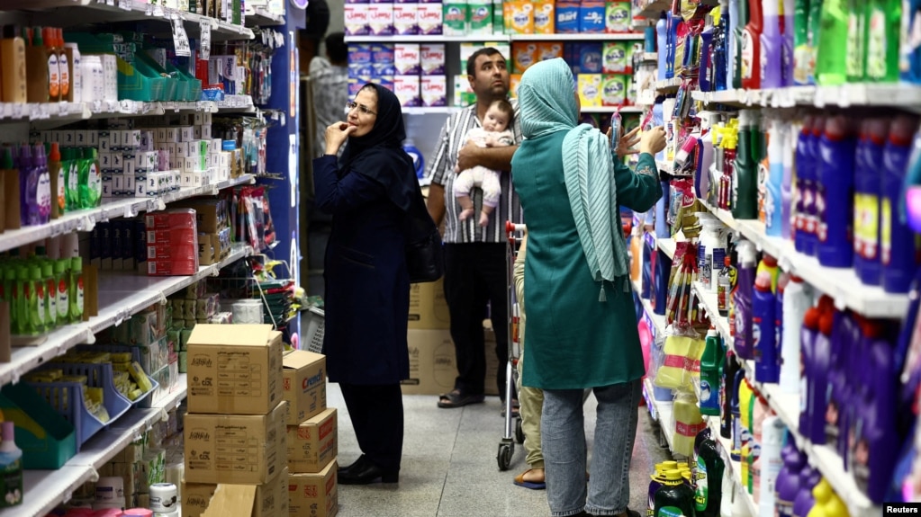 تشدید بحران تأمین کالا؛ پوشک و شیر خشک در فهرست کالاهای مشمول احتکار