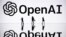 Ảnh chụp ngày 30/10/2023, tại Mulhouse, miền đông nước Pháp, cho thấy các tượng nhỏ bên cạnh một màn ảnh trình bày biểu tượng của OpenAI, một tổ chức trí tuệ nhân tạo của Mỹ.