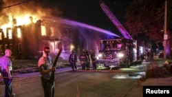 La scène à St. Louis, dans le Missouri, mercredi soir (REUTERS/Lawrence Bryant) 