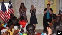 Michele Obama, i bubamfu m'urugendo muri Liberiya