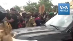 Départ du convoi transportant le président et le Premier ministre maliens
